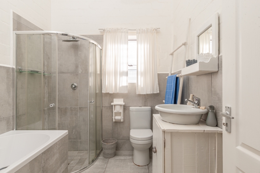 4 Bedroom Property for Sale in Dwarskersbos Western Cape